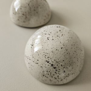 Rumsligt Raw Speckled
